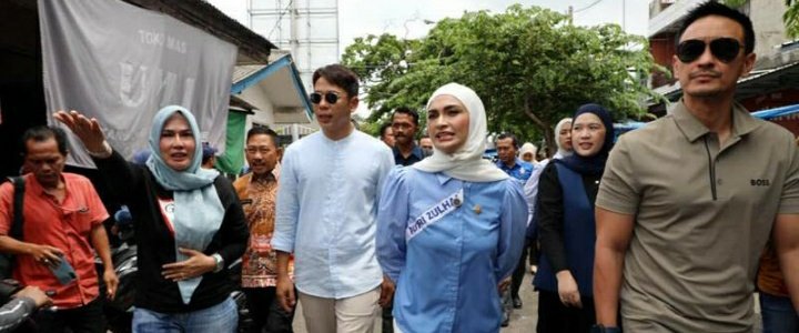 Pastikan Ketersediaan Gas LPG 3 Kg, Wakil Ketua Komisi XII DPR RI Putri Zulhas Tinjau Pasar Inpres Kalianda
