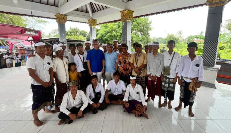 Hadiri Perayaan Saraswati Umat Hindu di Ketapang, Radityo Egi Pratama Bakal Kembangkan Desa Pariwisata di Lampung Selatan