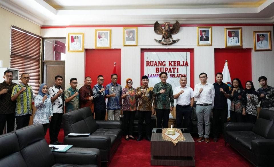 Bupati Lamsel Terima Audensi Paswad Nugraha, Guna Membahas Rencana Bantuan World Bank