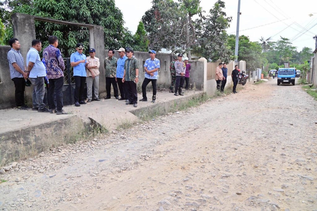 Bupati Lampung Selatan Tinjau Jalan Rusak Disejumlah Titik Lokasi 