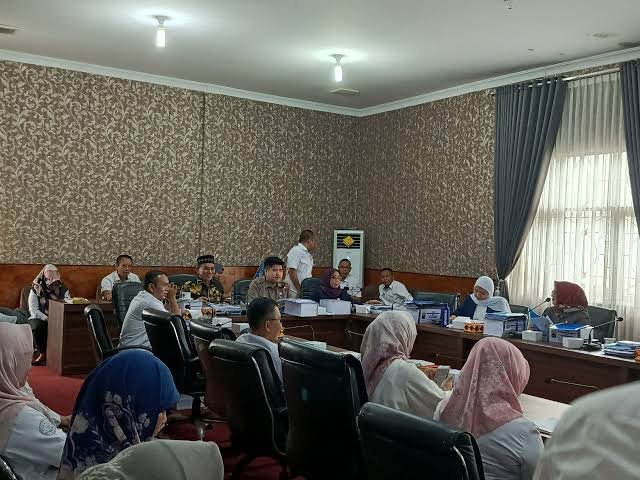 Anggota DPRD Lamsel Dengar Penyampaian LKPJ T.A 2024 Bersama OPD Pemkab Lampung Selatan