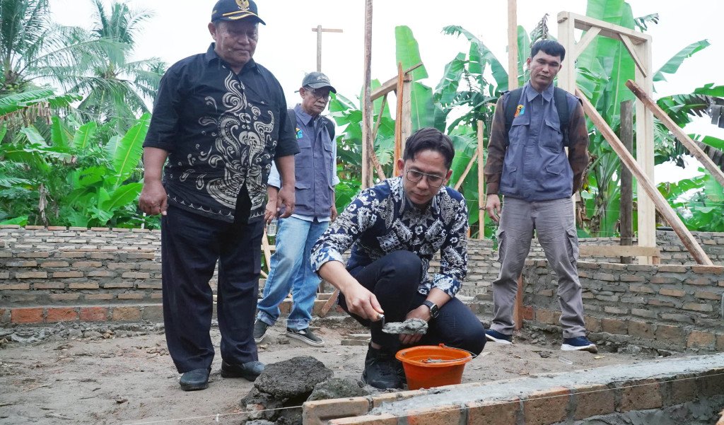 Enggak Ada Rumah Reot 2026,Bupati Egy Tegas:Jangan Ada Pungli!