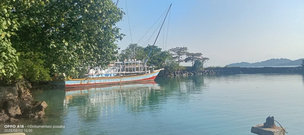 Pol Airud Amankan Kapal Motor Kedapatan Membawa Bahan Peledak,Satu Kapten Kapal Dan Tiga ABK
