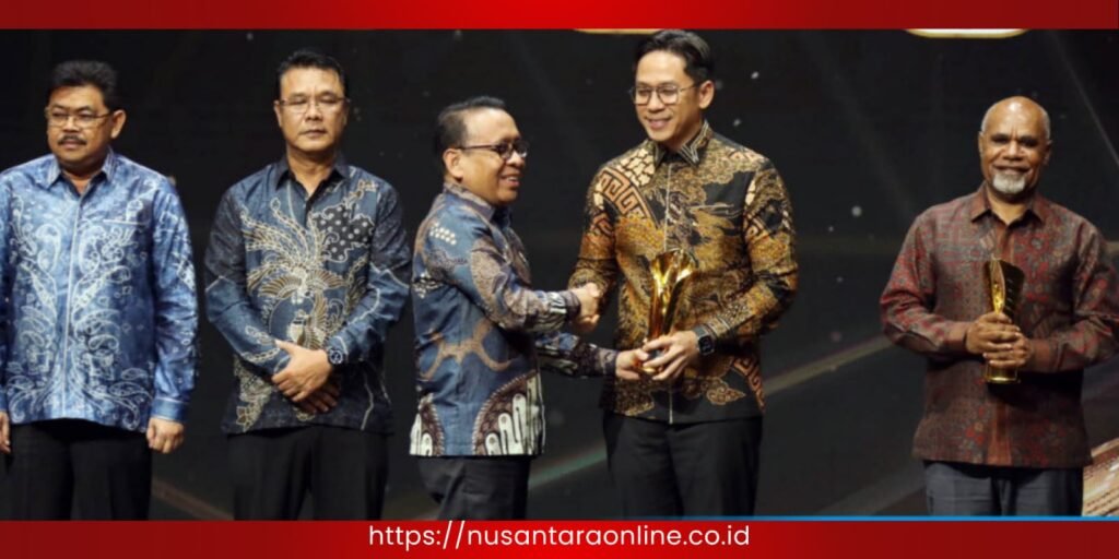 Bupati Muda Tanpa Batas Sosial, Egi Raih Penghargaan Nasional iNews TV