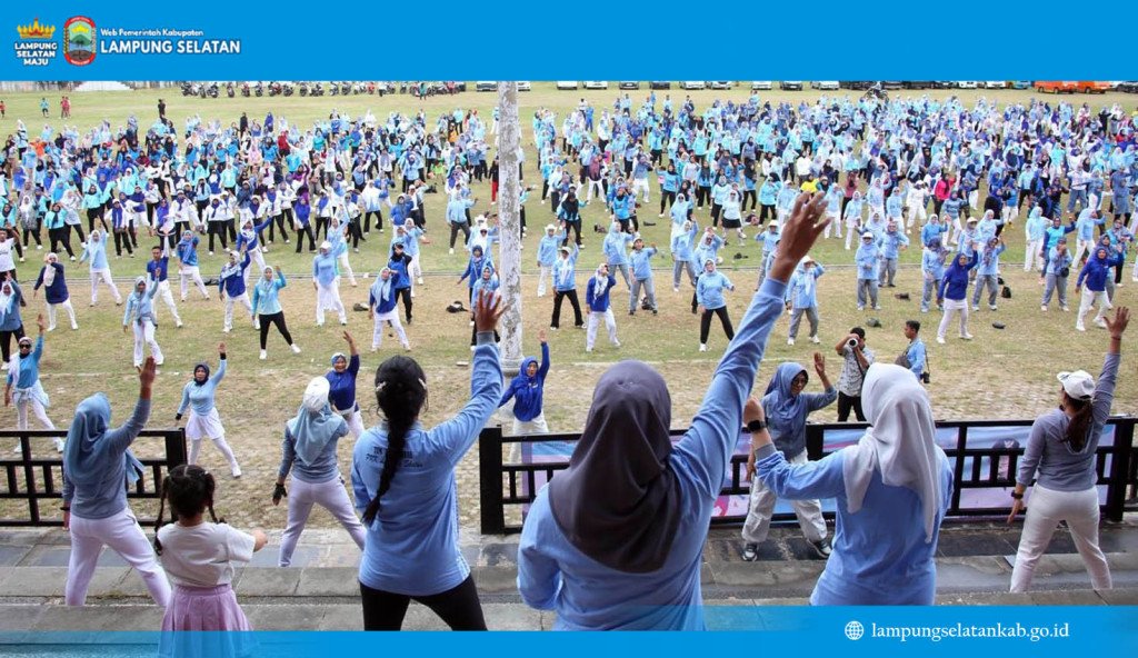 Haornas 2025 di Kalianda: Zita Anjani Pimpin Senam Massal Penuh Keceriaan