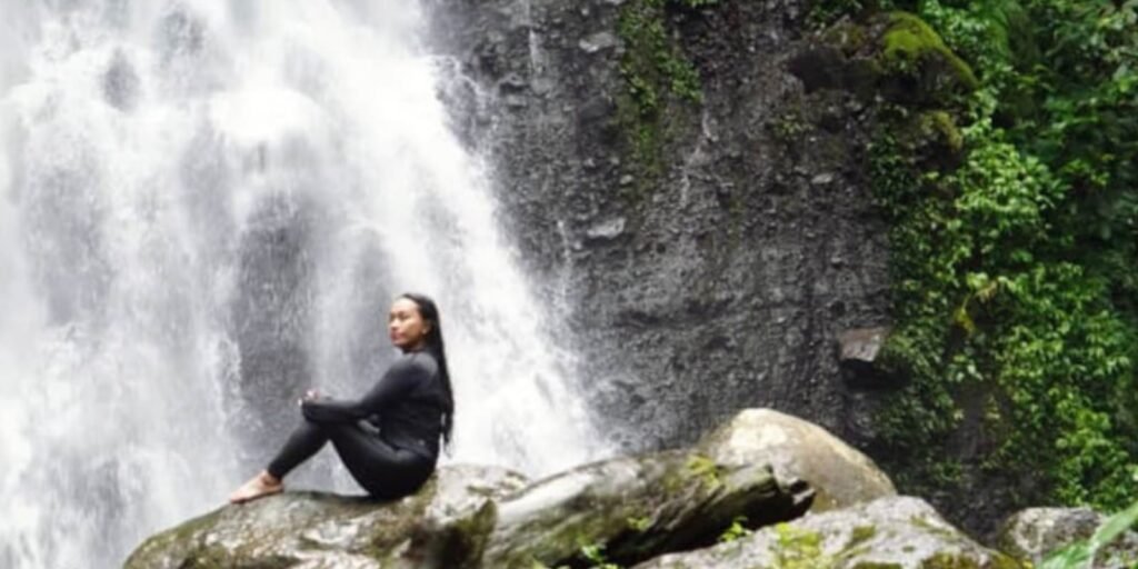 Zita Anzani Sambangi Air Terjun Way Tayas Salah  Satu Wisata di Lampung Selatan