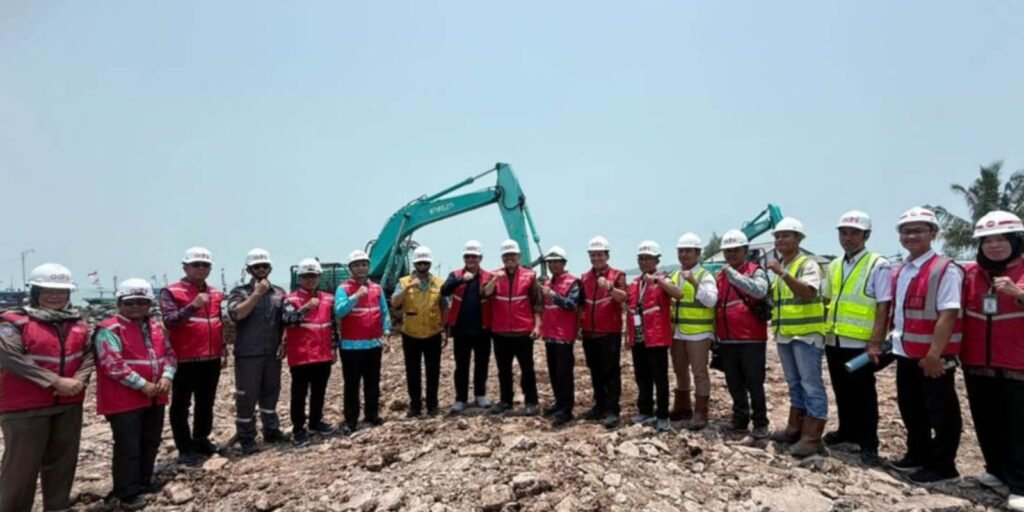 Kemenko Pangan Tinjau Progres Kampung Nelayan Merah Putih di Desa Ketapang