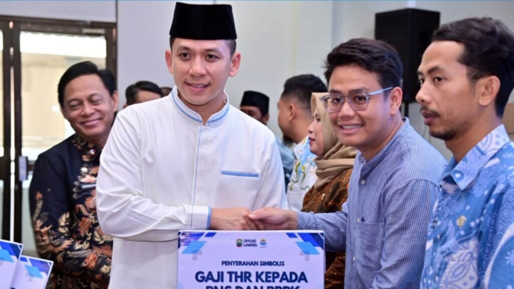 Jelang Lebaran, THR Rp.35,6 Miliar untuk 12 Ribu ASN dan DPRD Lampung Selatan Cair Lebih Awal