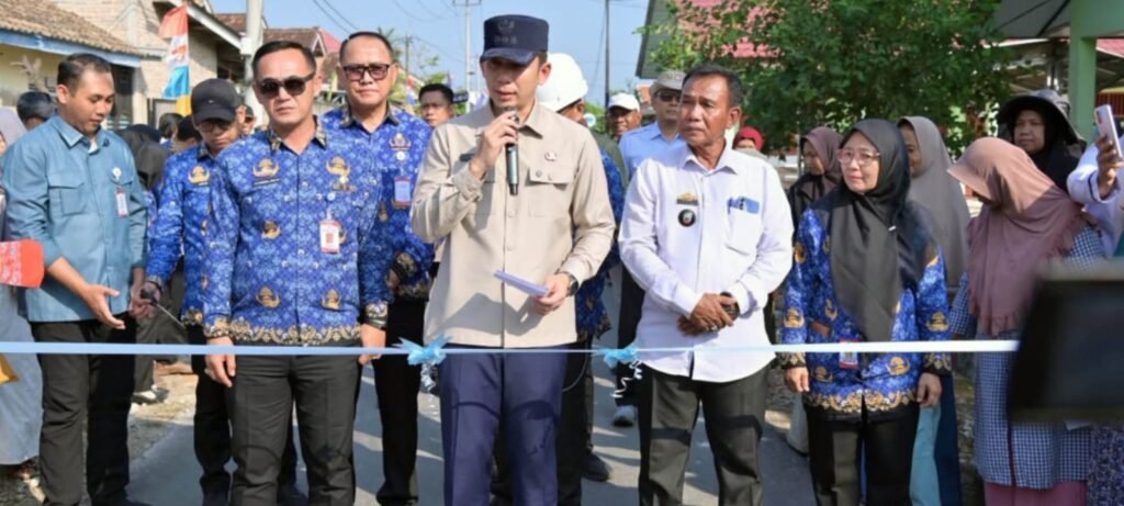 Resmikan Dua Ruas Jalan di Ketapang, Bupati Egi Dorong Konektivitas dan Pertumbuhan Ekonomi Desa