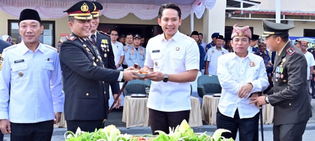 Bupati Egi Hadiri HUT ke-80 Bhayangkara, Kapolres Lampung Selatan Tegaskan Komitmen Pelayanan Terbaik bagi Masyarakat