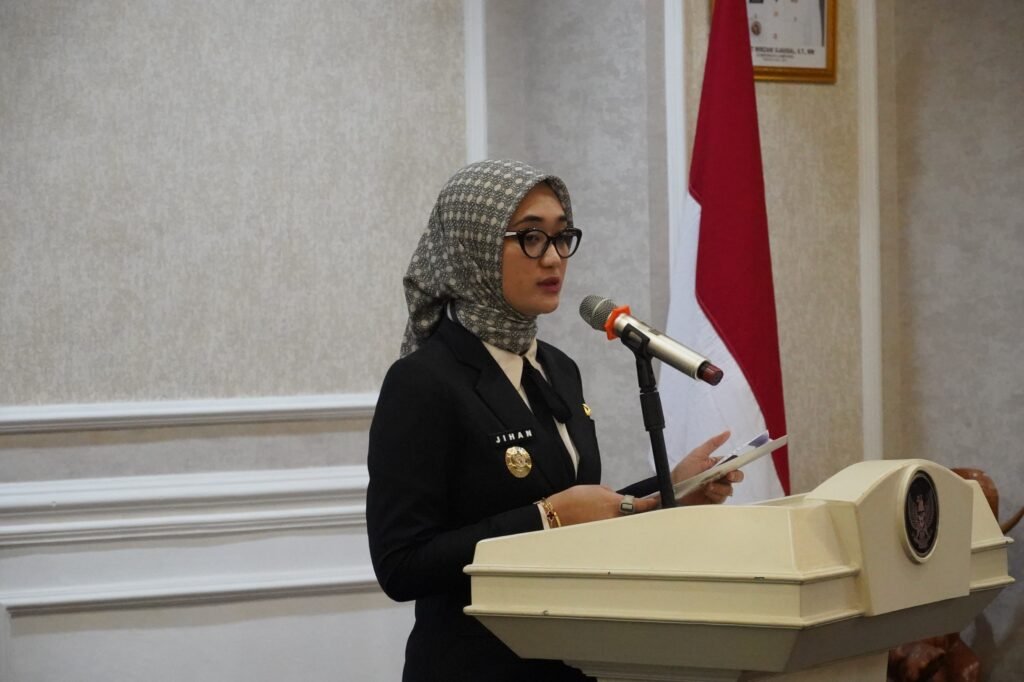 Wagub Jihan Lantik Indra Sanjaya sebagai Karo Adpim, Perkuat Birokrasi Profesional Pemprov Lampung