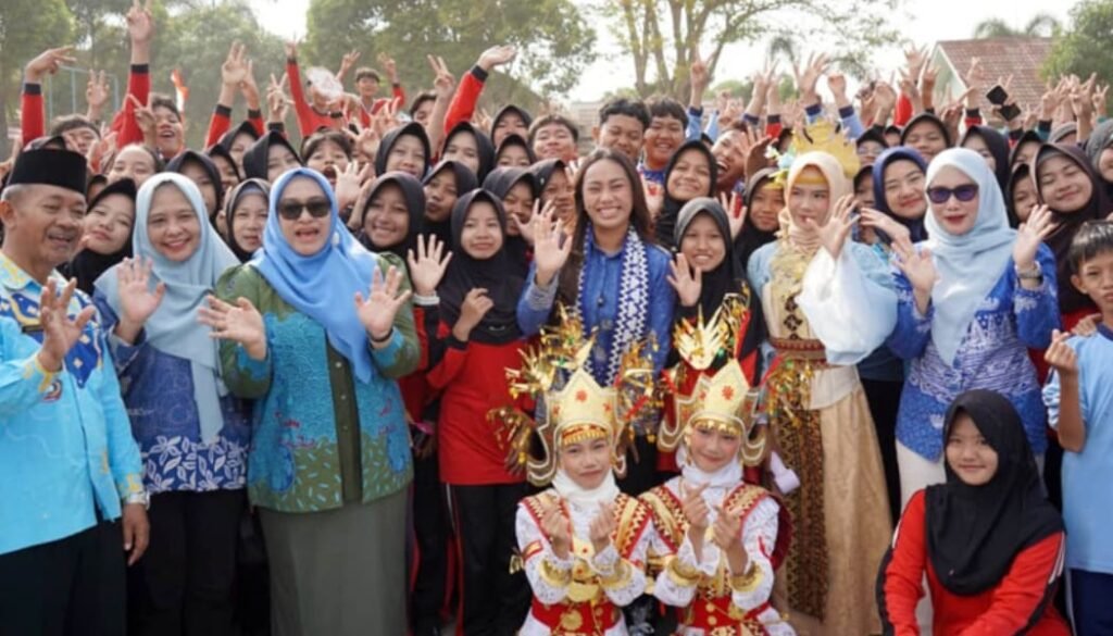 Zita Anjani Motivasi Pelajar di Hari Anak Nasional, Siapkan Lomba Cerdas Cermat Tingkat Kabupaten untuk Cetak Generasi Berprestasi
