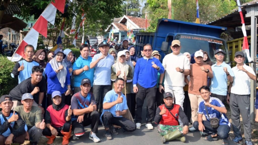 Jelang Ruwat Bumi 2026, Gema HELAU Satukan Ratusan ASN dan Masyarakat Percantik Jalur Menuju Desa Sumur Kumbang