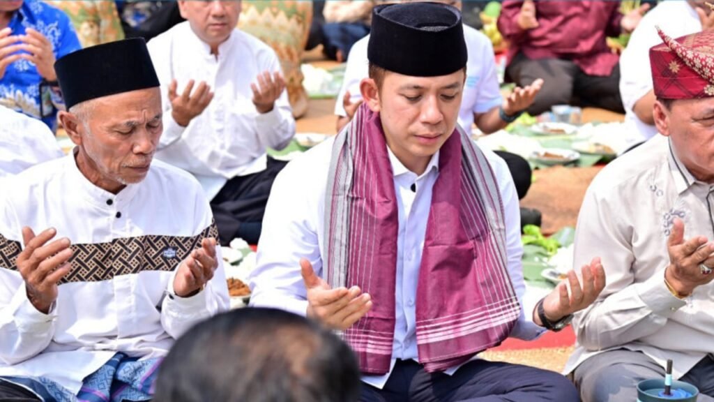 Tradisi Sedekah Bumi Berusia 206 Tahun Tetap Lestari, Bupati Radityo Egi Ajak Generasi Muda Jaga Warisan Leluhur